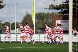 Sporting Krommenie fiere koploper na zevenklapper