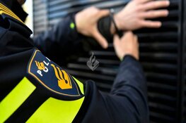 Verdachte aangehouden voor diefstal met geweld in Zaandam