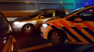 Spectaculaire achtervolging door Zaandam en Amsterdam: auto ramt politiewagens