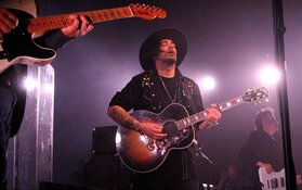 Waylon en band ijzersterk in Podium Victorie