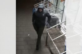 Zaandam - Gezocht - Inbraak supermarkt Zaandam
