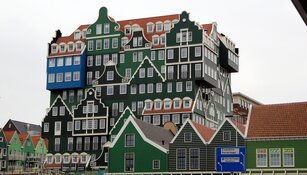 Gemeentehuis Zaandam slechtst bereikbaar van Nederland blijkt uit onderzoek