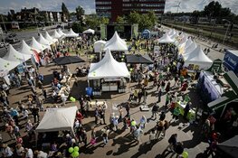 Volksuniversiteit Zaanstreek in de TIPI tijdens de Zaanse Uitmarkt
