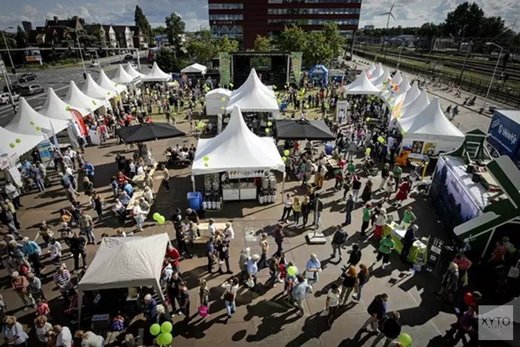 Volksuniversiteit Zaanstreek in de TIPI tijdens de Zaanse Uitmarkt