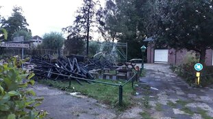 Brand verwoest buitenopslag Scouting Koog-Zaandijk