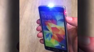 Stroomstootwapen vermomd als telefoon in beslag genomen