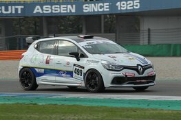 Joey van Splunteren kiest tussen hoofd en hart: “Karten blijft het leukst, autosport kom je verder mee”